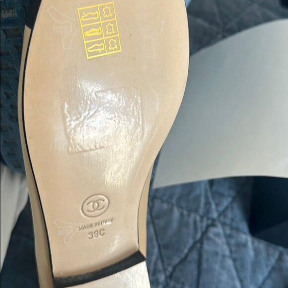 Chanel Beige and Black Flats - Picture 2 of 9